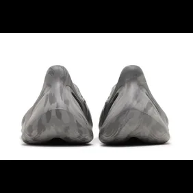 adidas-Yeezy-Foam-Runner-MX-Granite-IE4931-3