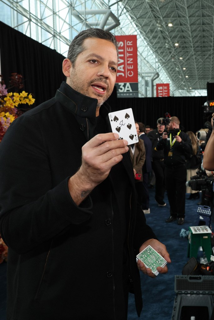 David Blaine Holding Card