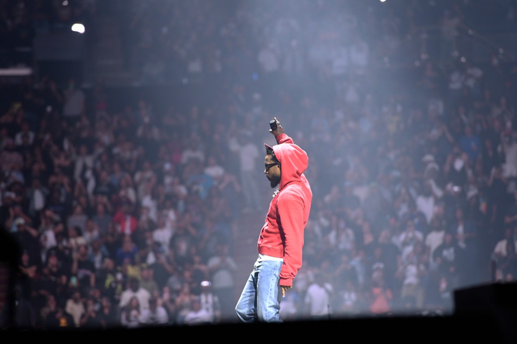 Kendrick Lamar Performing