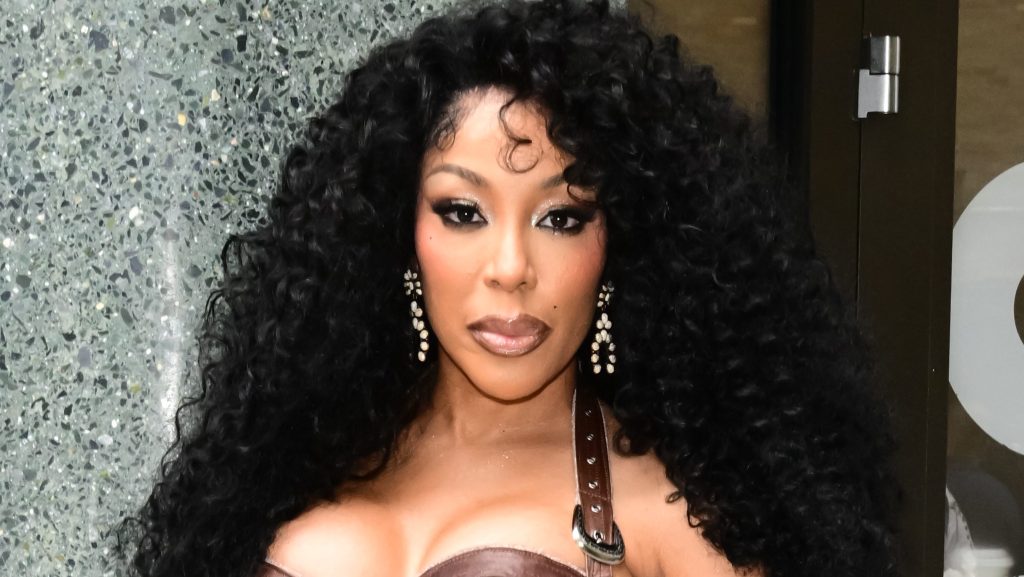 K. Michelle Announces Debut Country Album 'Jesus and Whiskey'