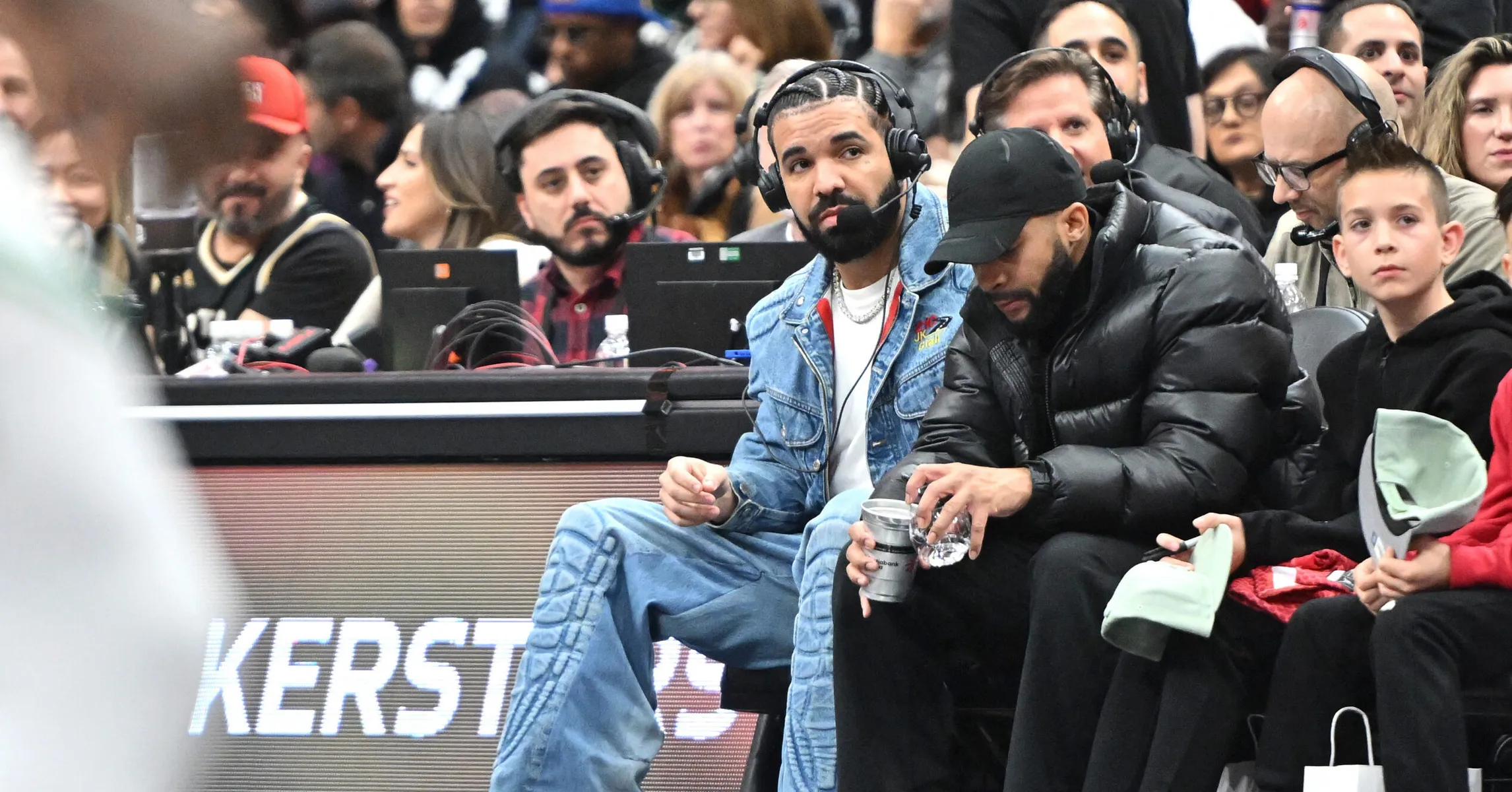 Arian Foster Critiques Drake's Handshake Technique